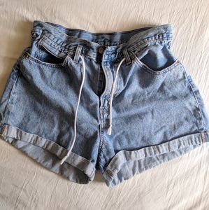 LEVIS | 28 | drawstring shorts